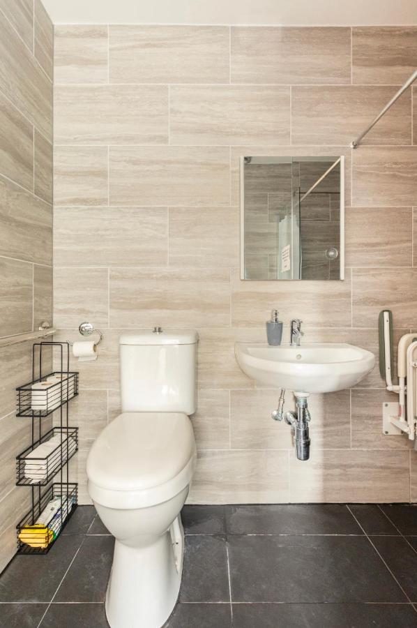 Razak House Apartment Brighton ภายนอก รูปภาพ